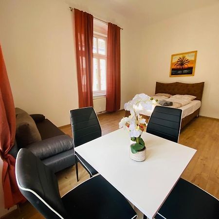 Premium Triple Room Dw Виена Екстериор снимка