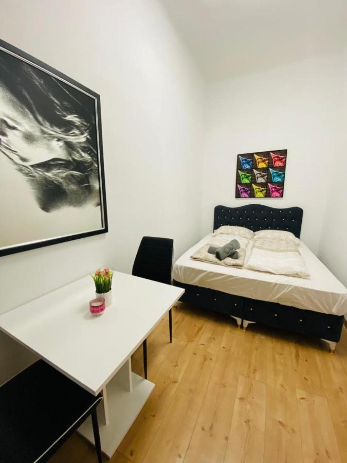 Premium Triple Room Dw Виена Екстериор снимка